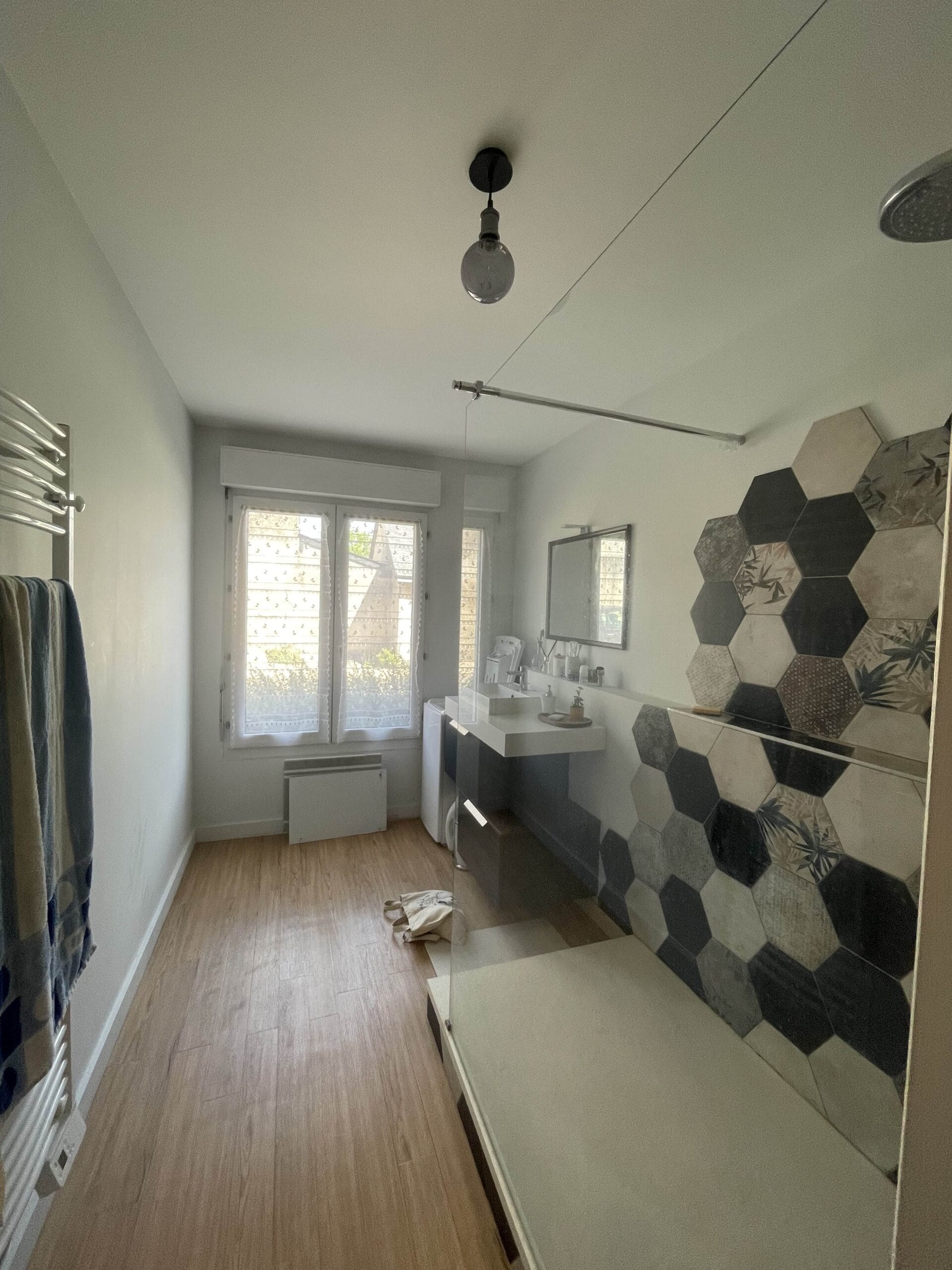 Salle de bains avant