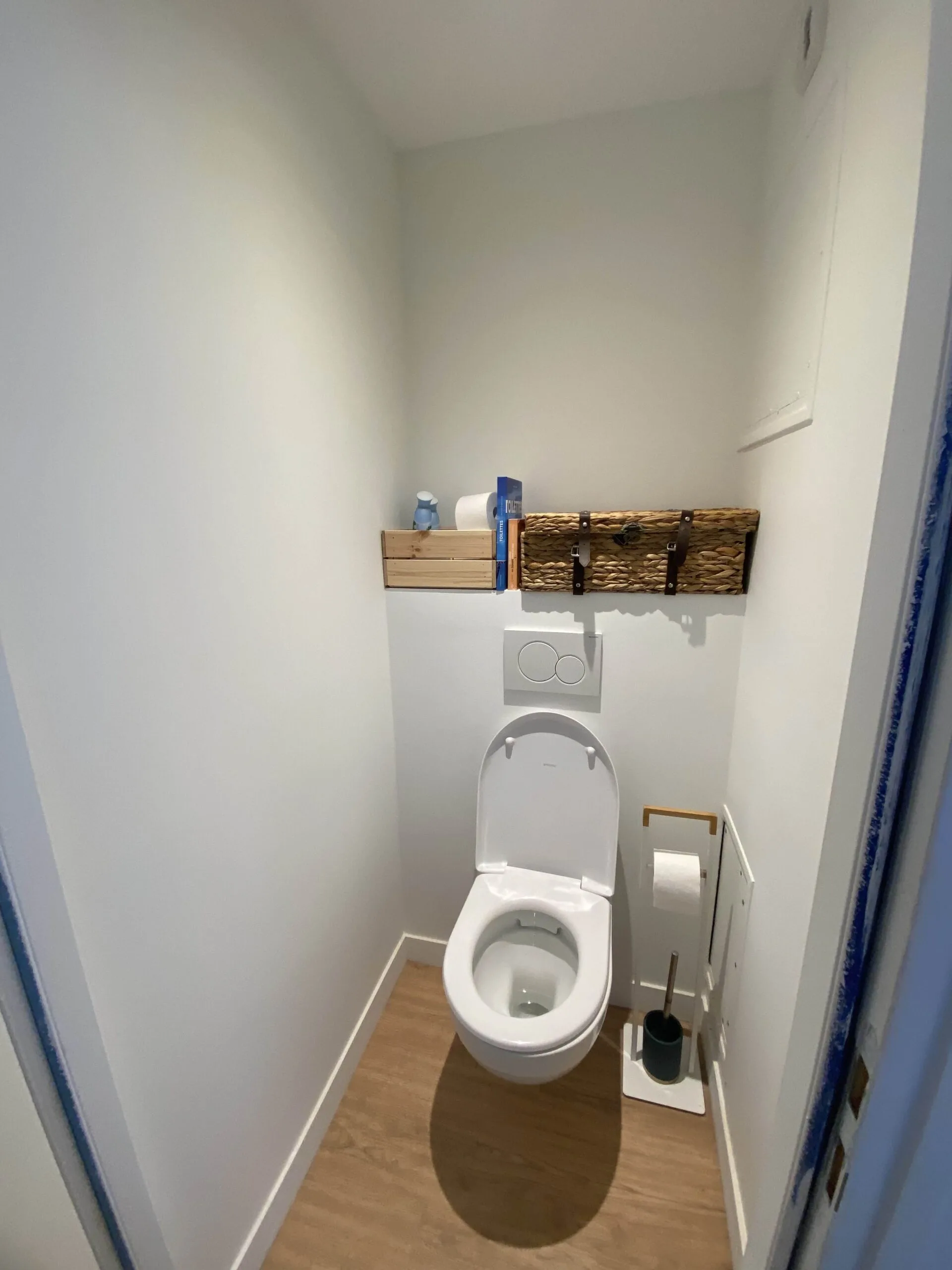WC avant